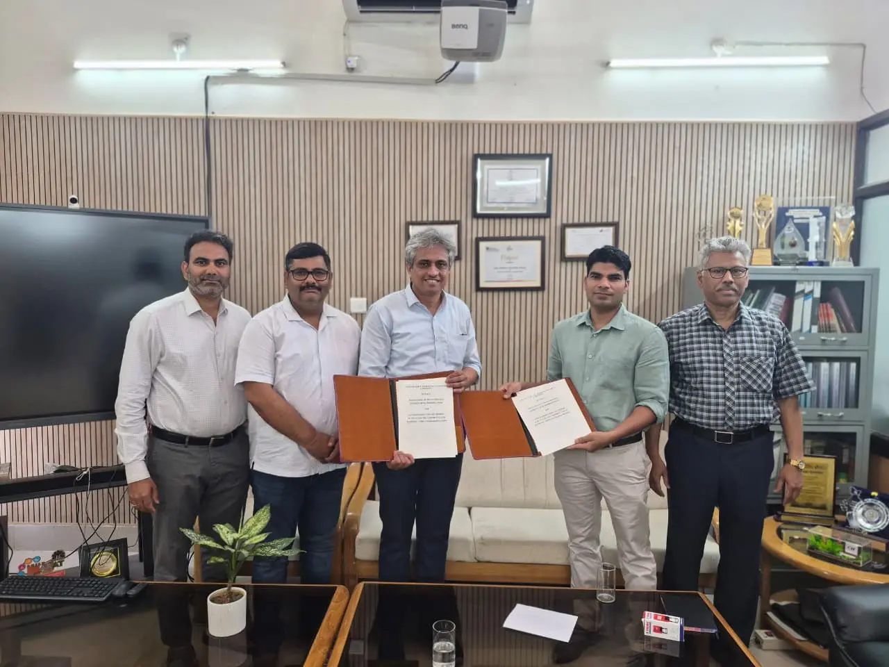 IIT Roorkee Signs Agreements for Next-Gen Battery Technologies