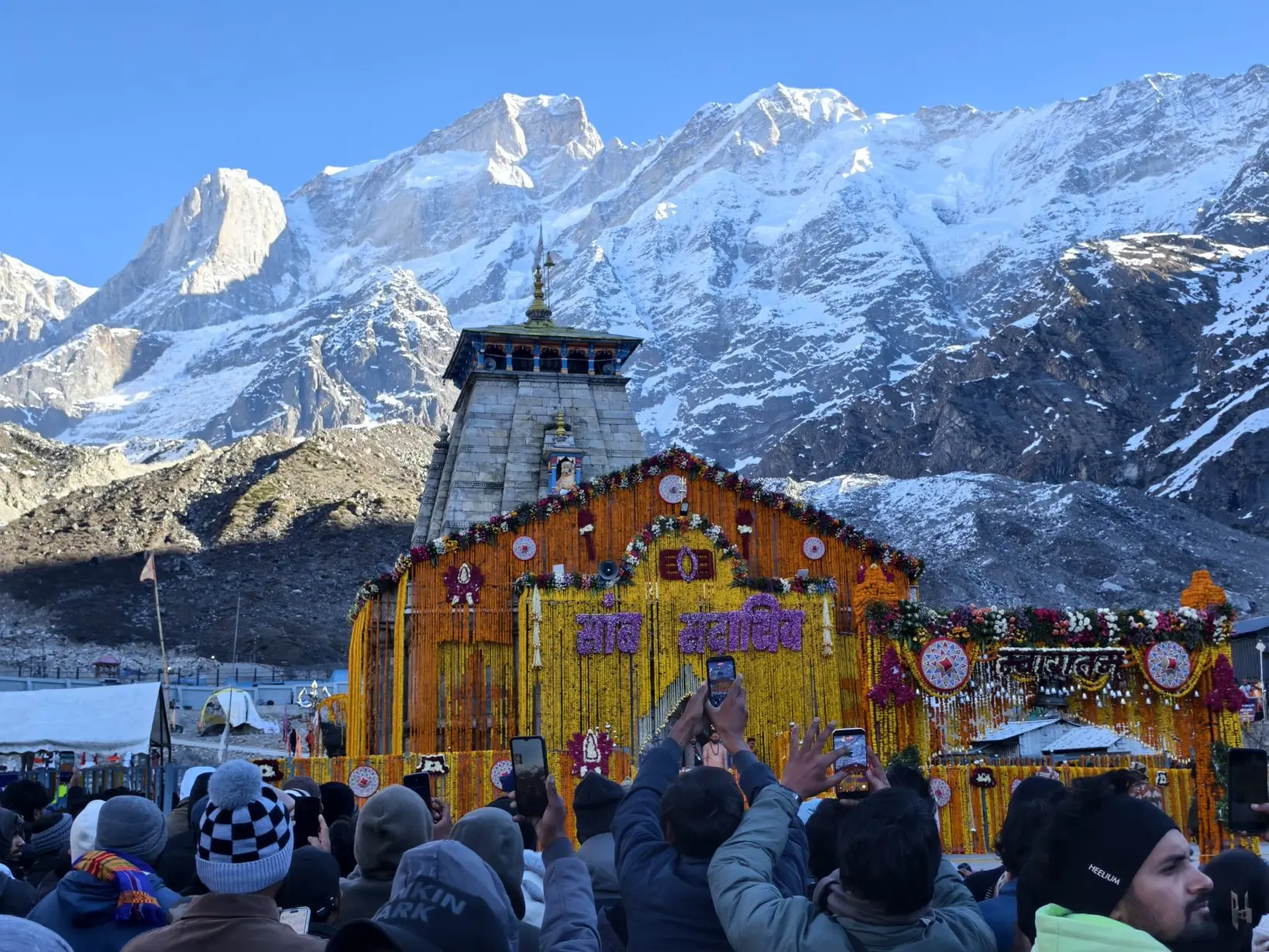 केदारनाथ यात्रा में रिकॉर्ड भीड़, 4 दिन में 1.24 लाख श्रद्धालु पहुंचे