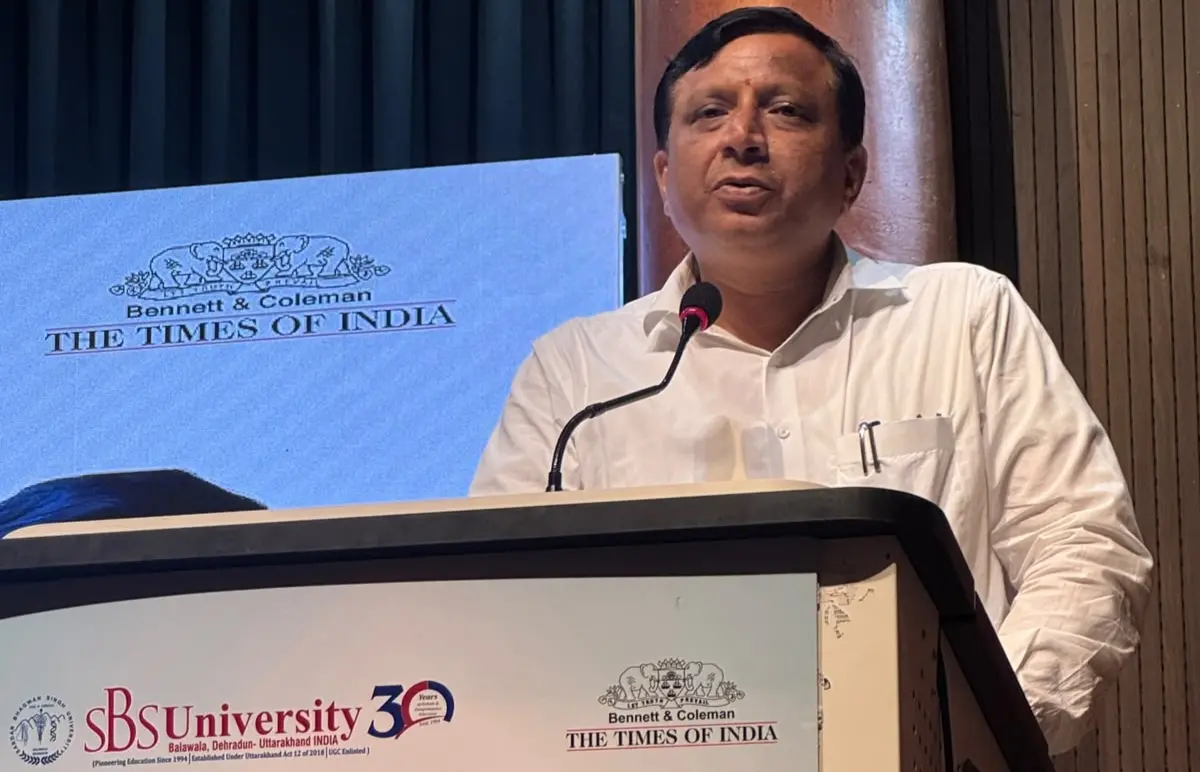 अंक ही नहीं, चरित्र और संस्कार भी सफलता की असली पहचान: बंशीधर तिवारी