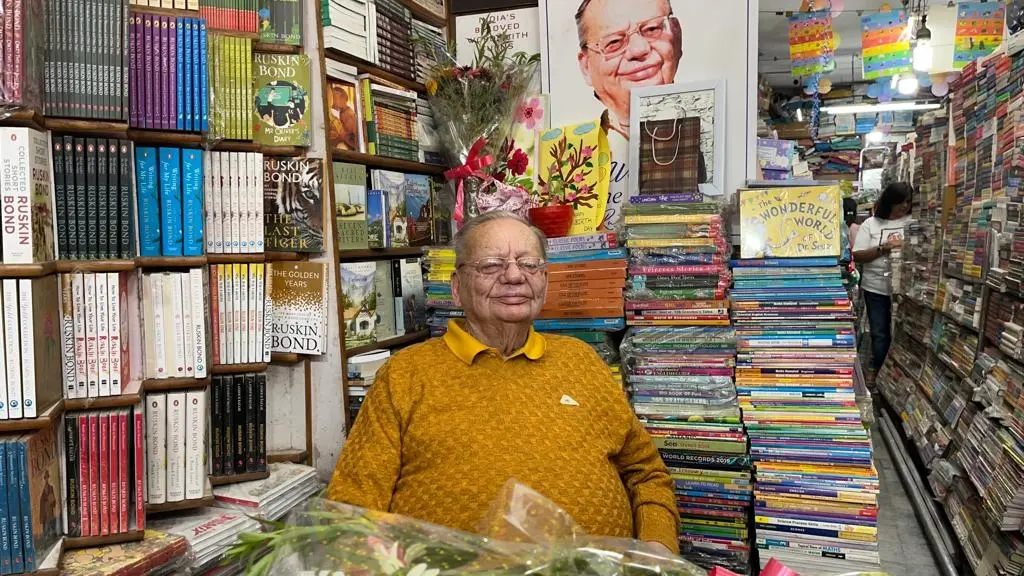 Two going together, Mussoorie & Bond
