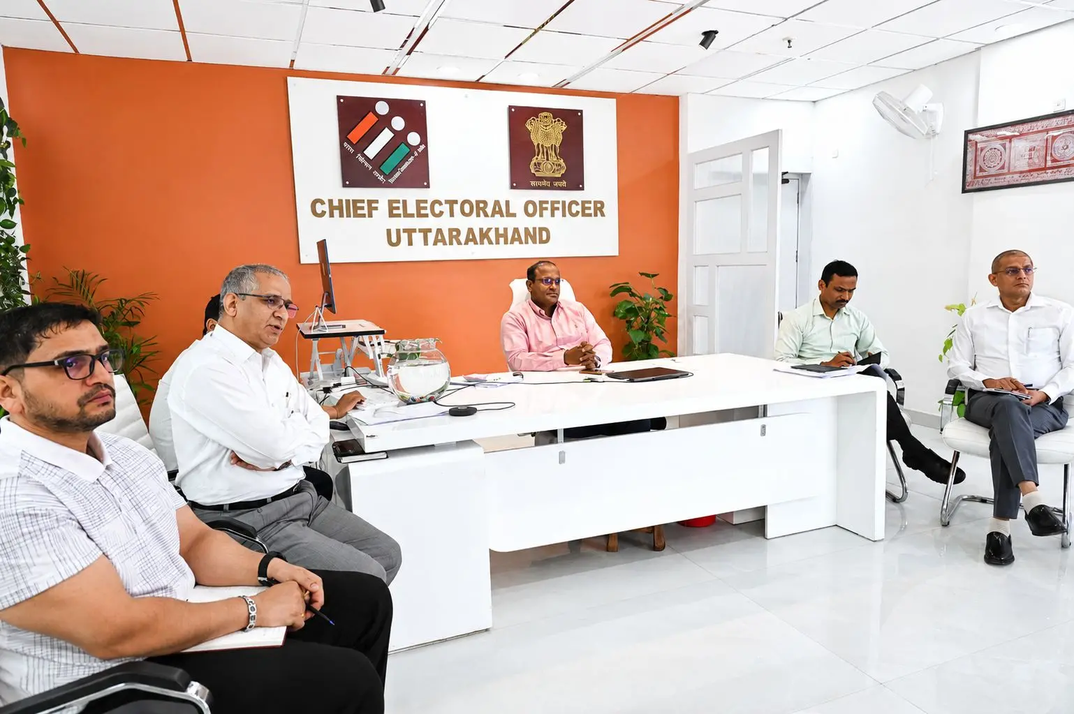 उत्तराखंड में SIR अभियान तेज, घर-घर पहुंचेंगे BLO, लगेंगे विशेष कैंप