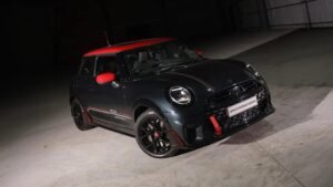 26732943_mini1